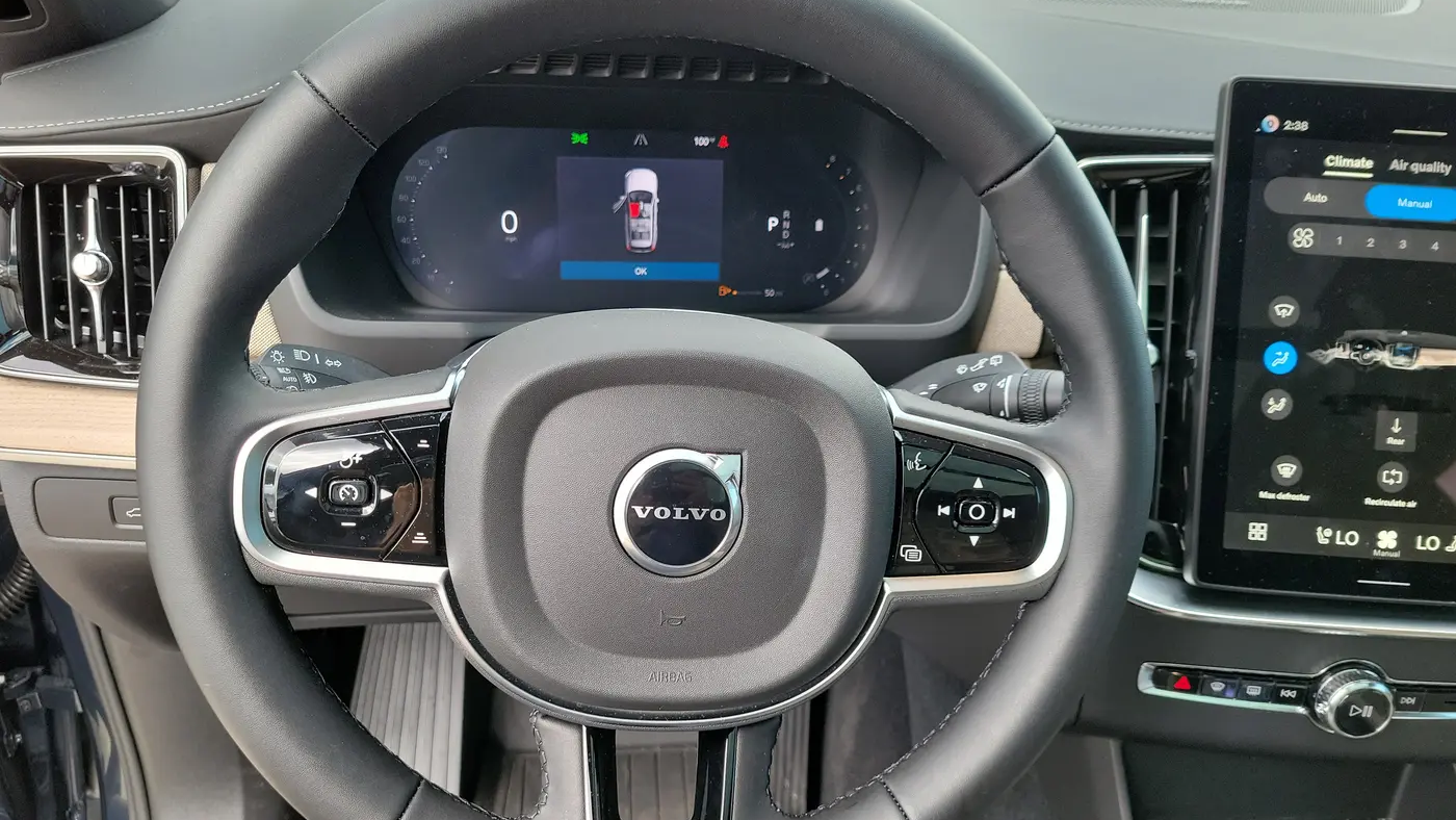 2026 Volvo XC90 B6 Plus 7P