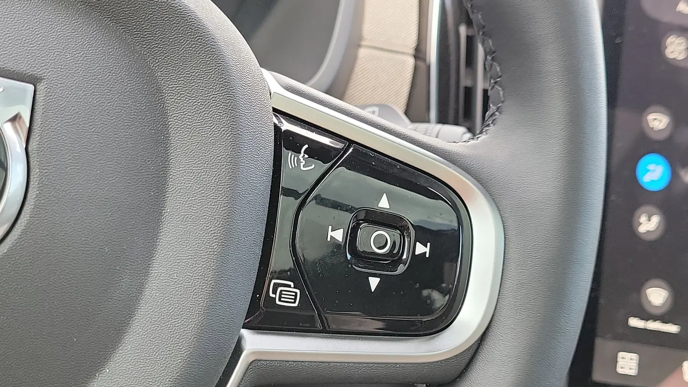 2026 Volvo XC90 B6 Plus 7P