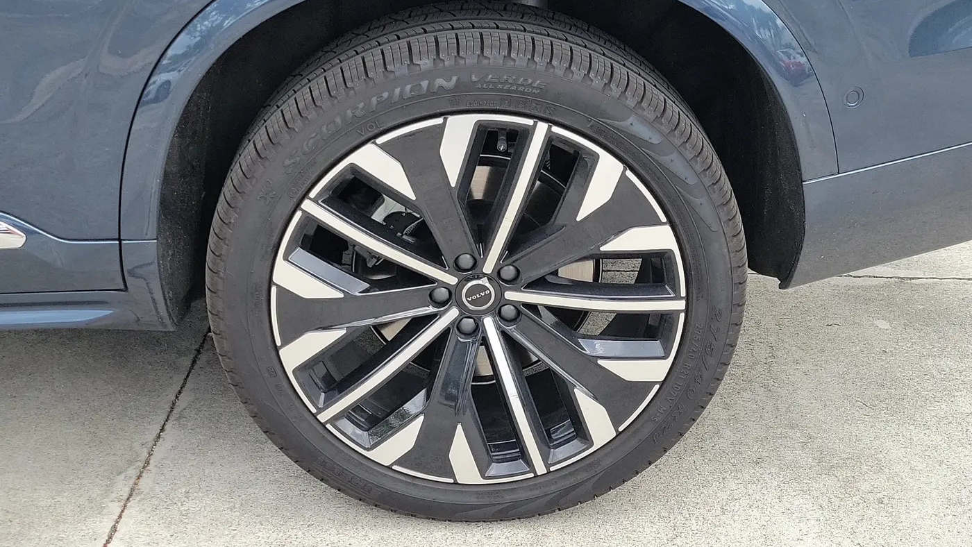 2026 Volvo XC90 B6 Plus 7P