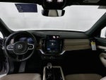 2026 XC90 Thumbnail 3