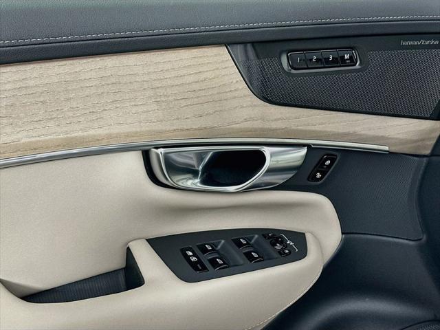 2026 Volvo XC90 - $71,075