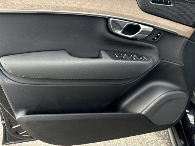 2026 Volvo XC90 - $47,899