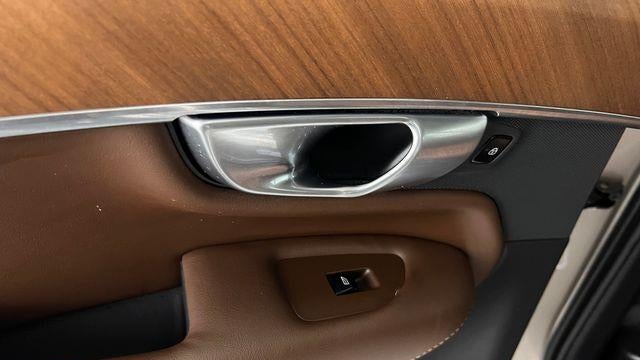 2024 Volvo XC90 B6 Plus Bright Theme 7P