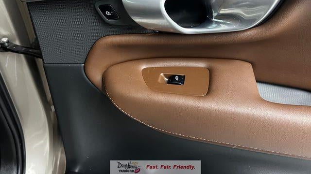 2024 Volvo XC90 B6 Plus Bright Theme 7P
