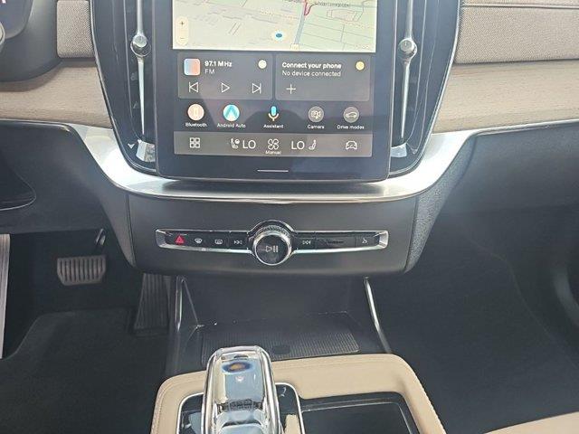 2026 Volvo XC90 - $51,498
