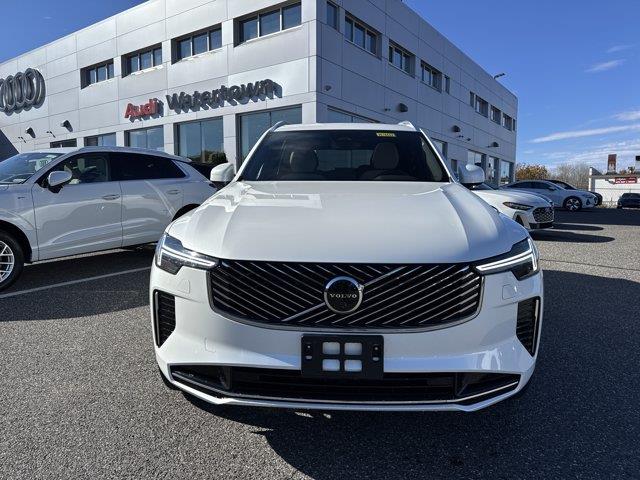 2026 Volvo XC90 - $46,899