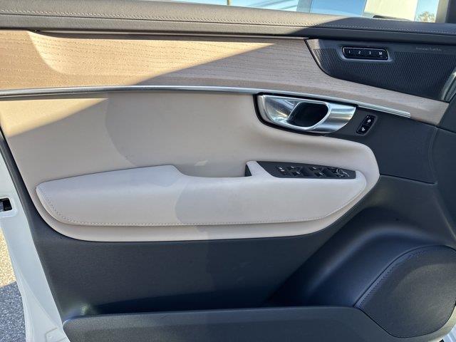 2026 Volvo XC90 - $46,899