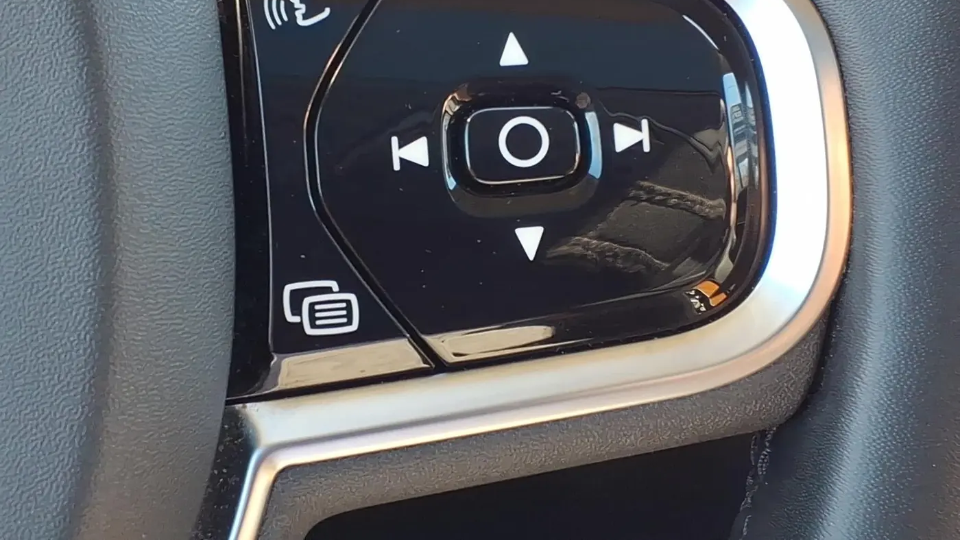 2024 Volvo XC90 B6 Plus Bright Theme 7P