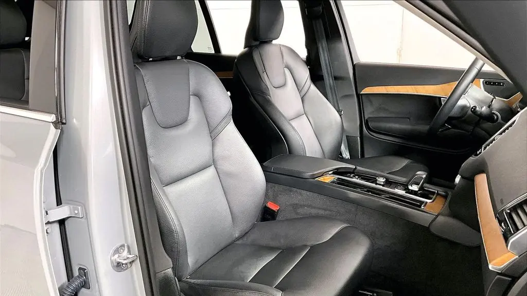 2024 Volvo XC90 B6 Plus Bright Theme 7P