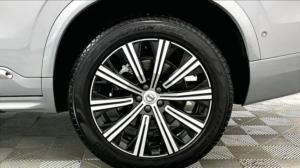 2024 Volvo XC90 B6 Plus Bright Theme 7P