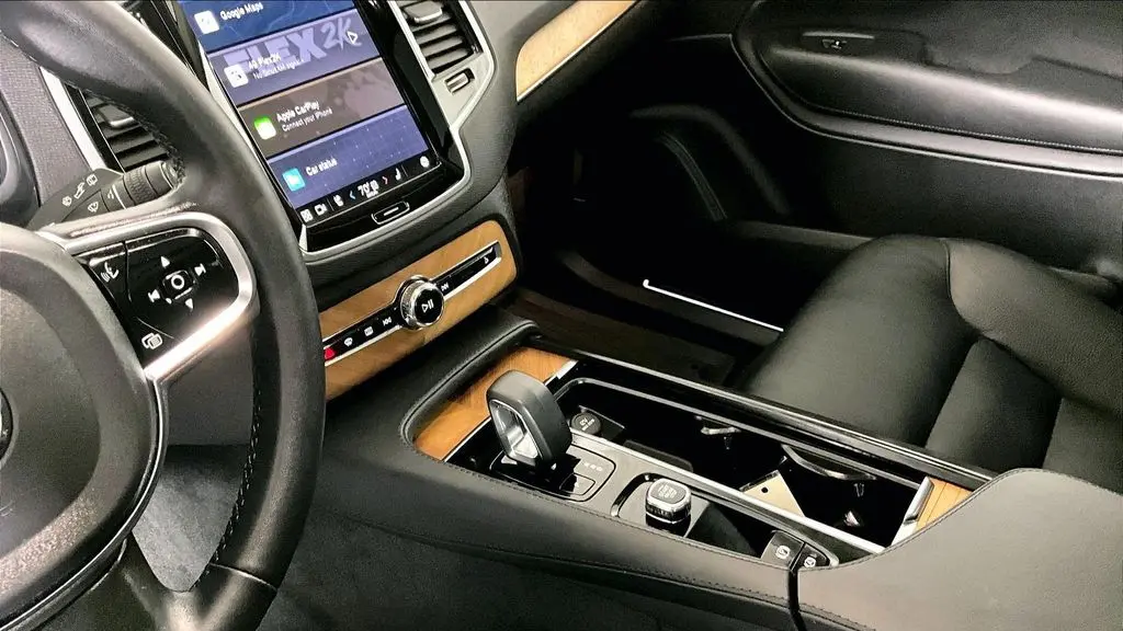 2024 Volvo XC90 B6 Plus Bright Theme 7P