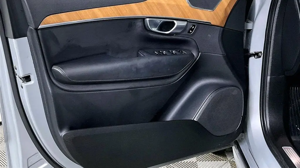 2024 Volvo XC90 B6 Plus Bright Theme 7P