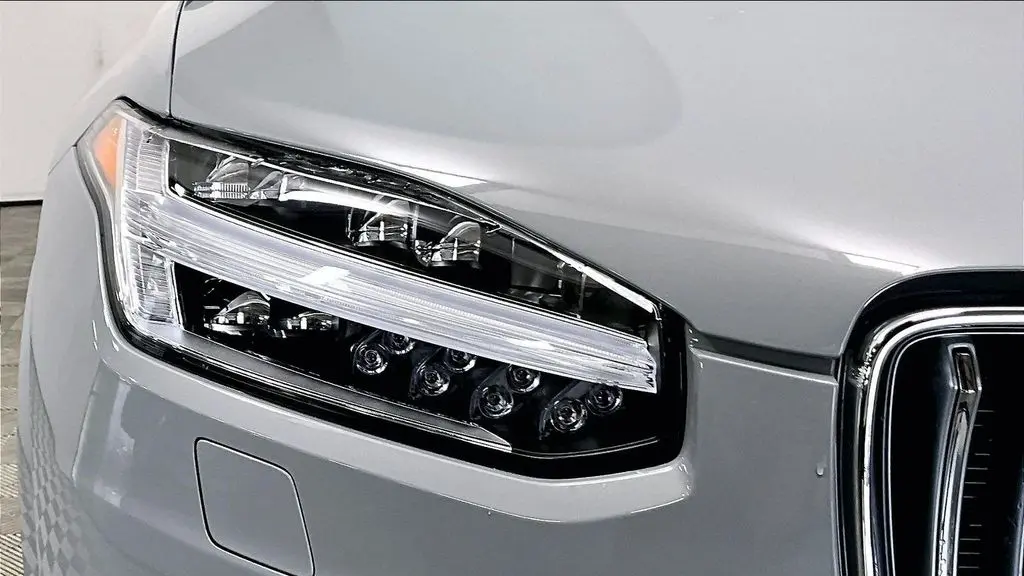 2024 Volvo XC90 B6 Plus Bright Theme 7P