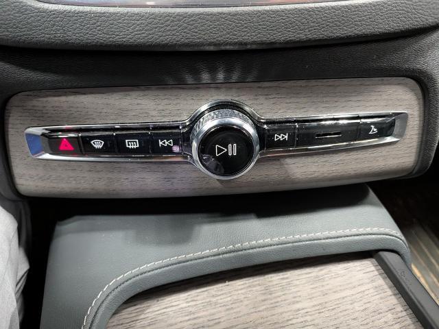 2024 Volvo XC90 - $45,999