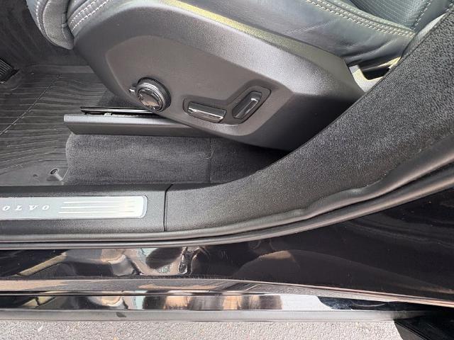 2024 Volvo XC90 - $45,600