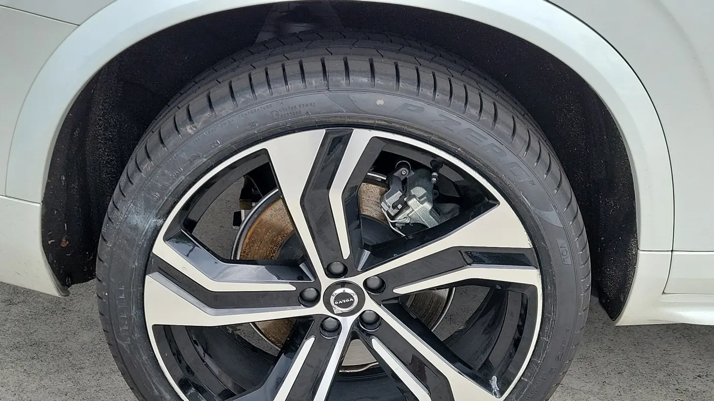 2024 Volvo XC90 B6 Ultimate Bright Theme 7P