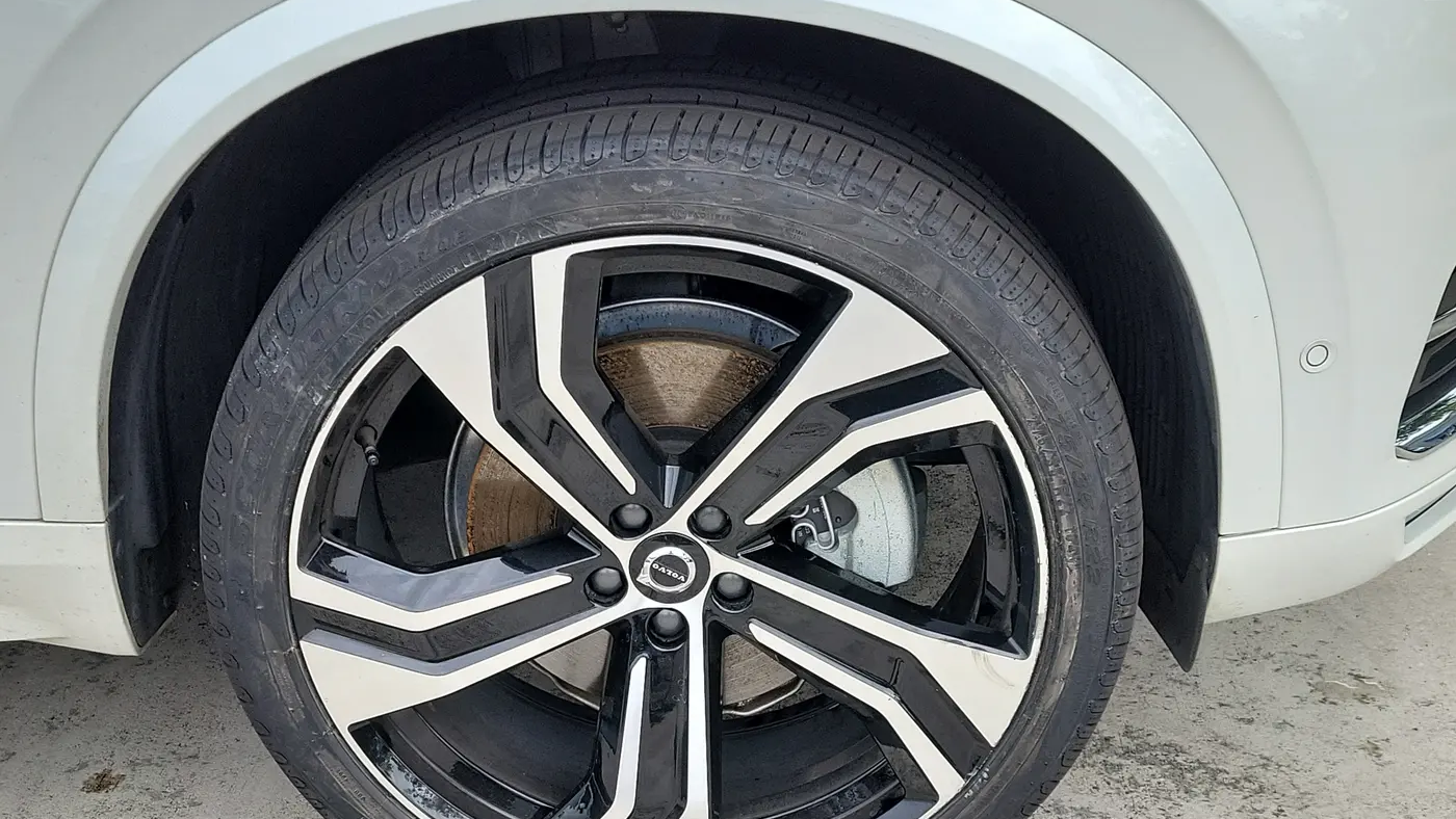2024 Volvo XC90 B6 Ultimate Bright Theme 7P