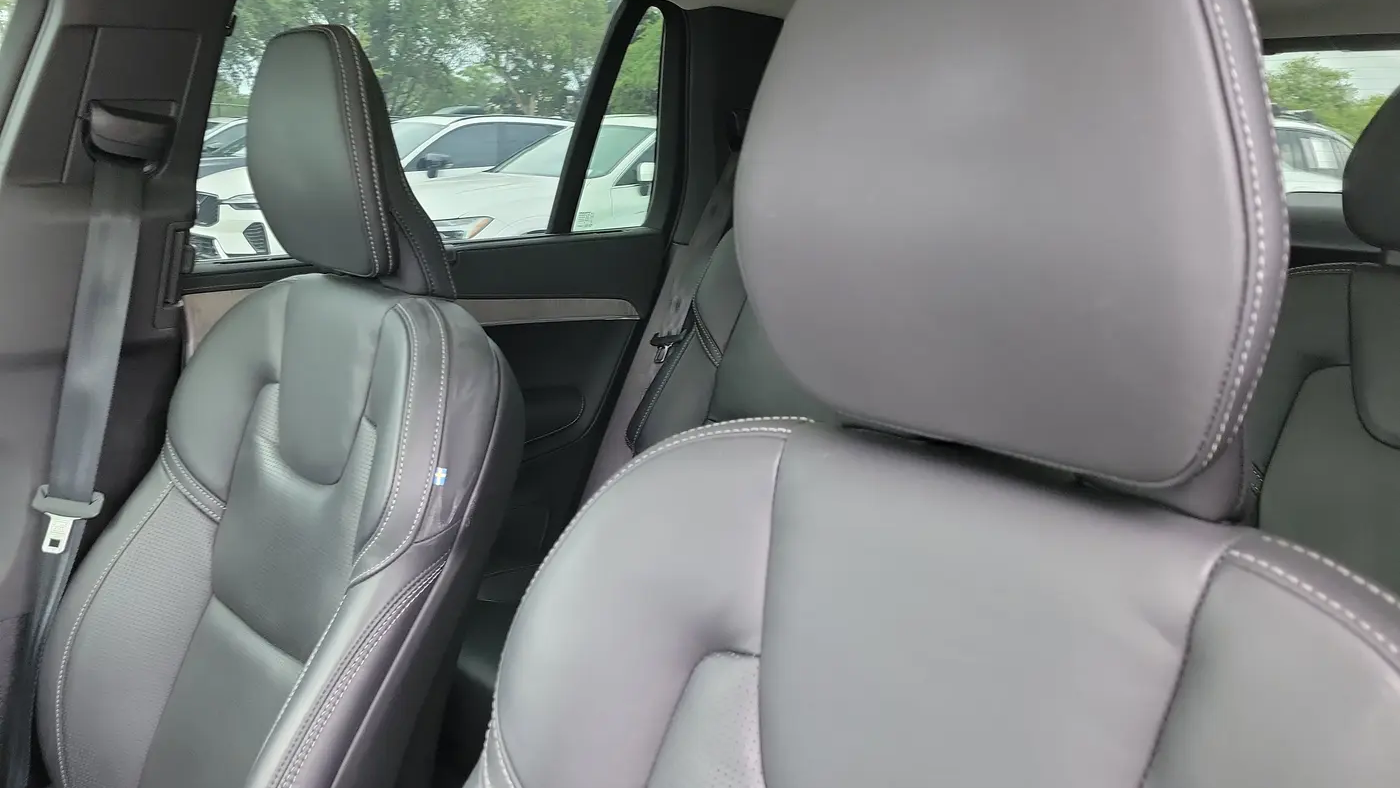 2024 Volvo XC90 B6 Ultimate Bright Theme 7P
