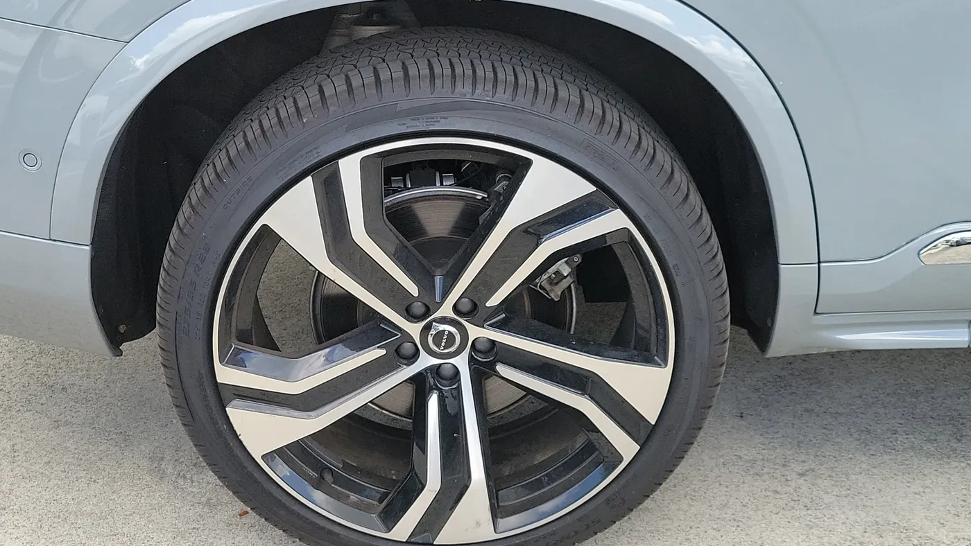 2025 Volvo XC90 B6 Ultra Bright Theme 7P