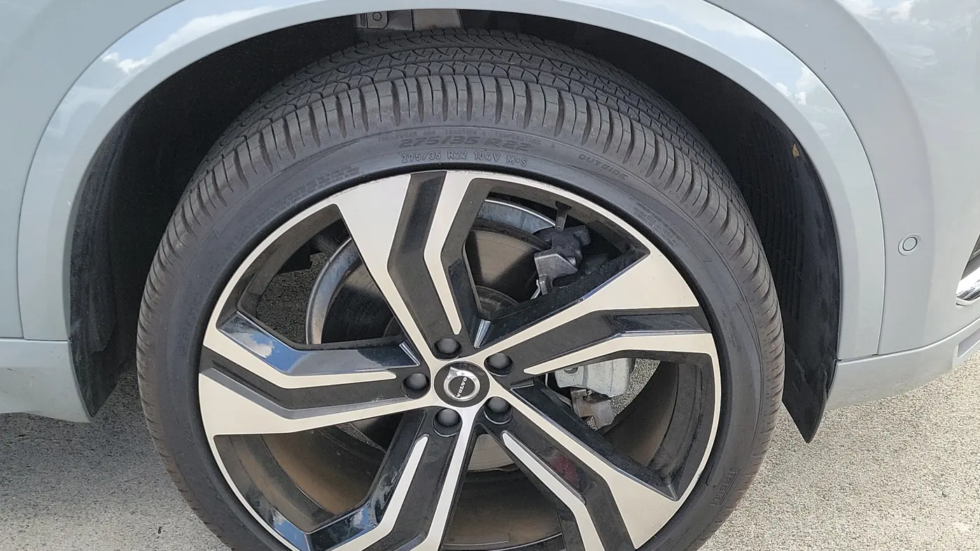 2025 Volvo XC90 B6 Ultra Bright Theme 7P