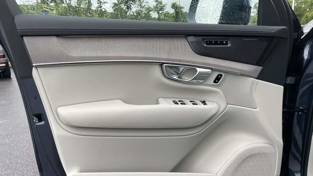 2026 Volvo XC90 B6 Ultra 7P
