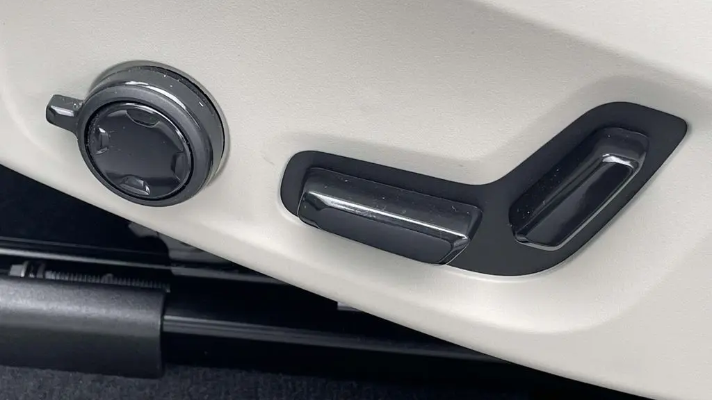 2026 Volvo XC90 B6 Ultra 7P
