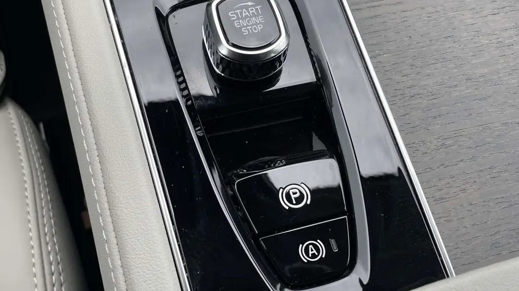 2026 Volvo XC90 B6 Ultra 7P