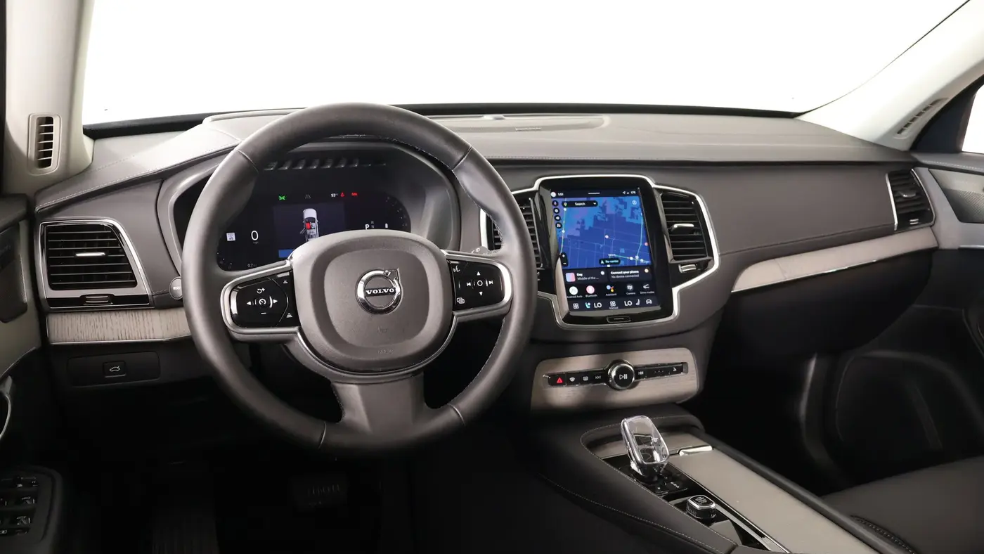 2025 Volvo XC90 B6 Ultra Bright Theme 7P