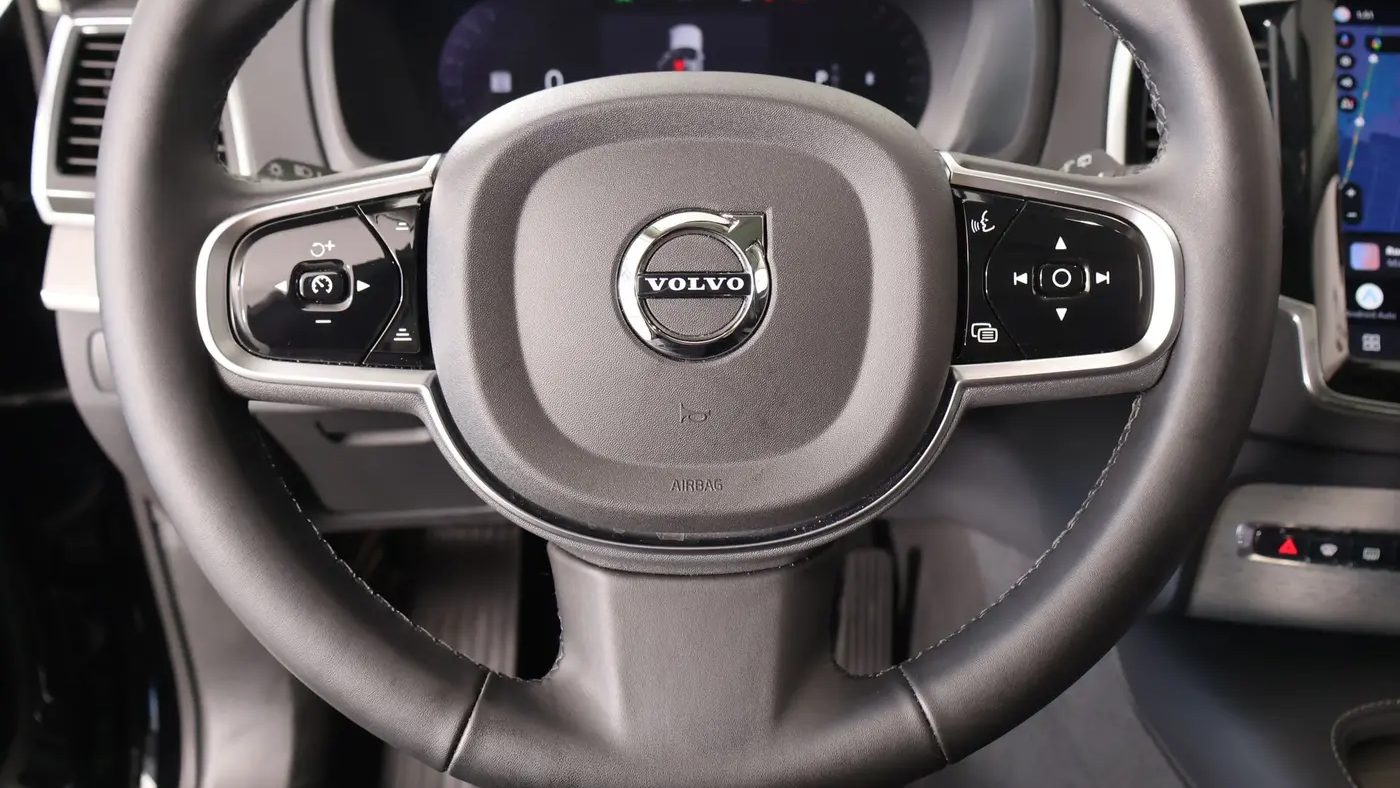 2025 Volvo XC90 B6 Ultra Bright Theme 7P