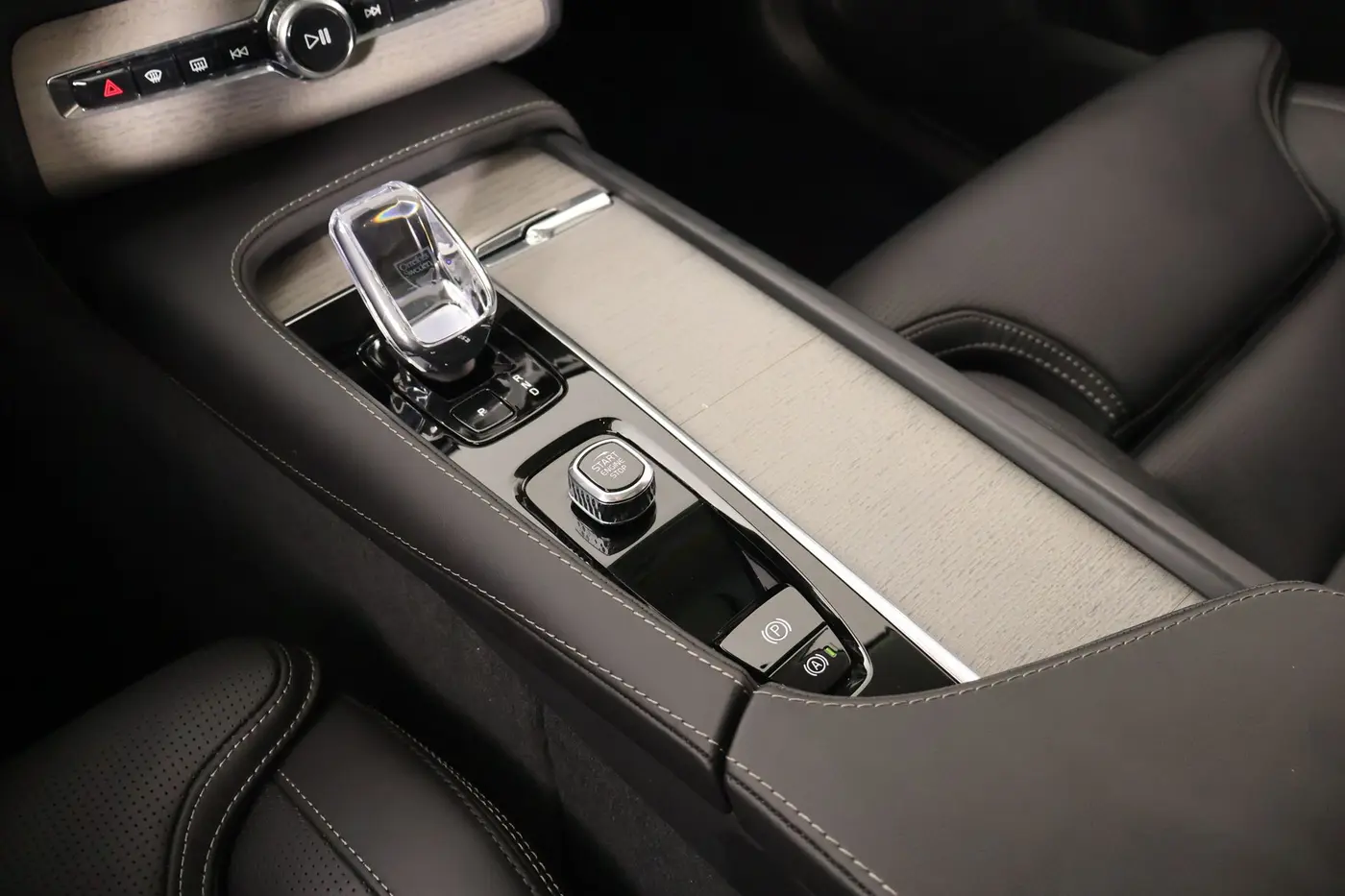 2025 Volvo XC90 - $53,499