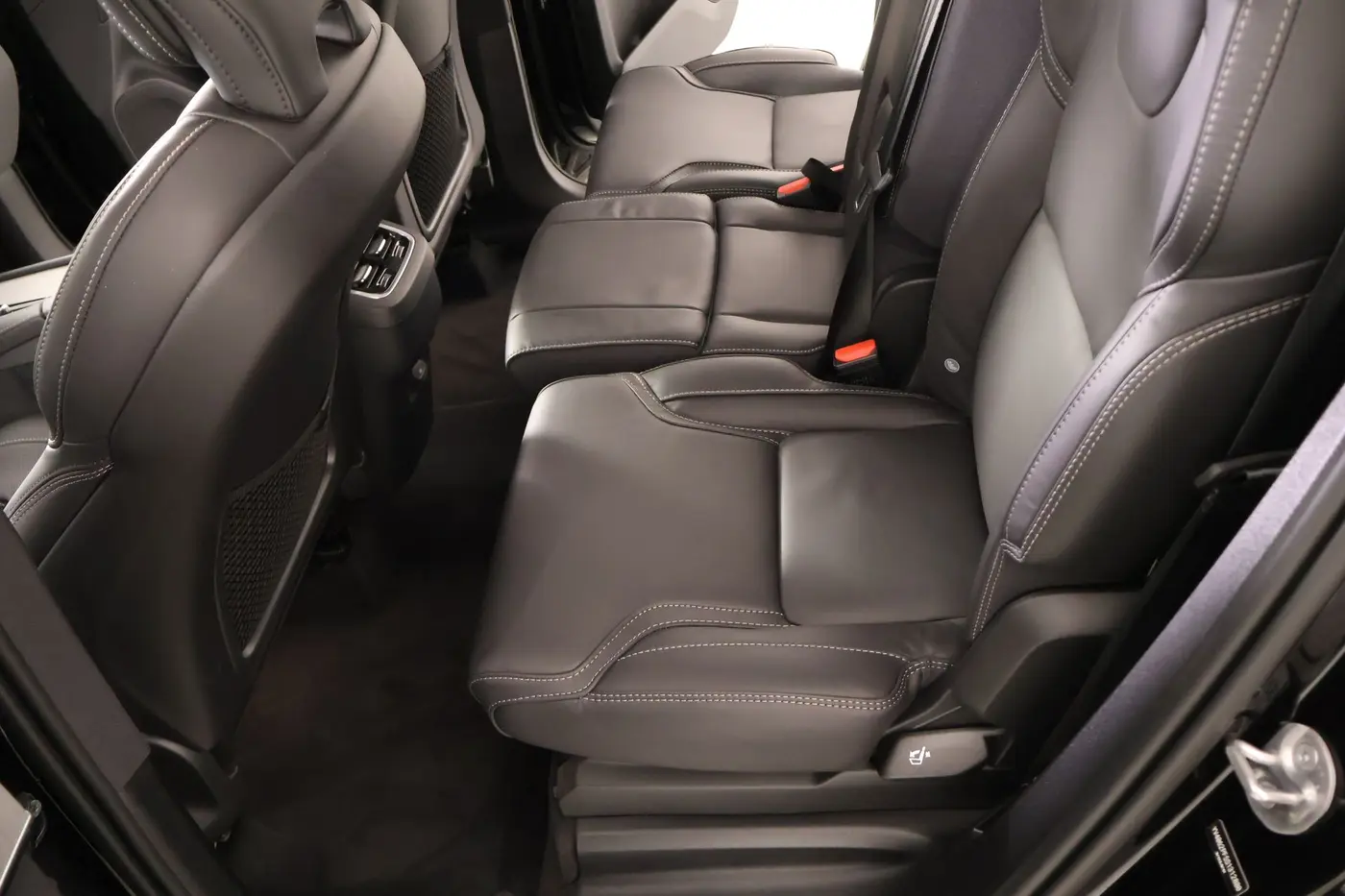 2025 Volvo XC90 - $53,499