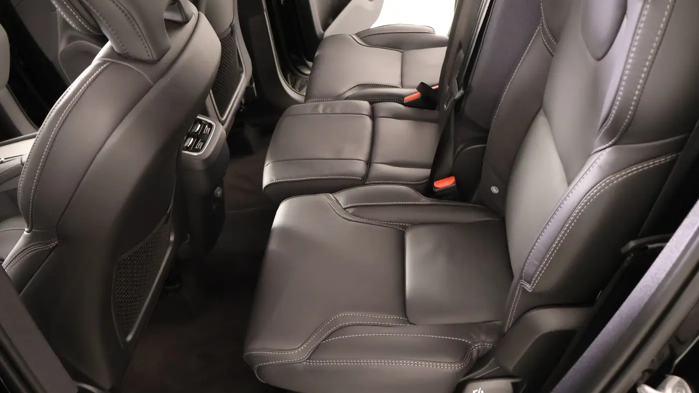 2025 Volvo XC90 B6 Ultra Bright Theme 7P