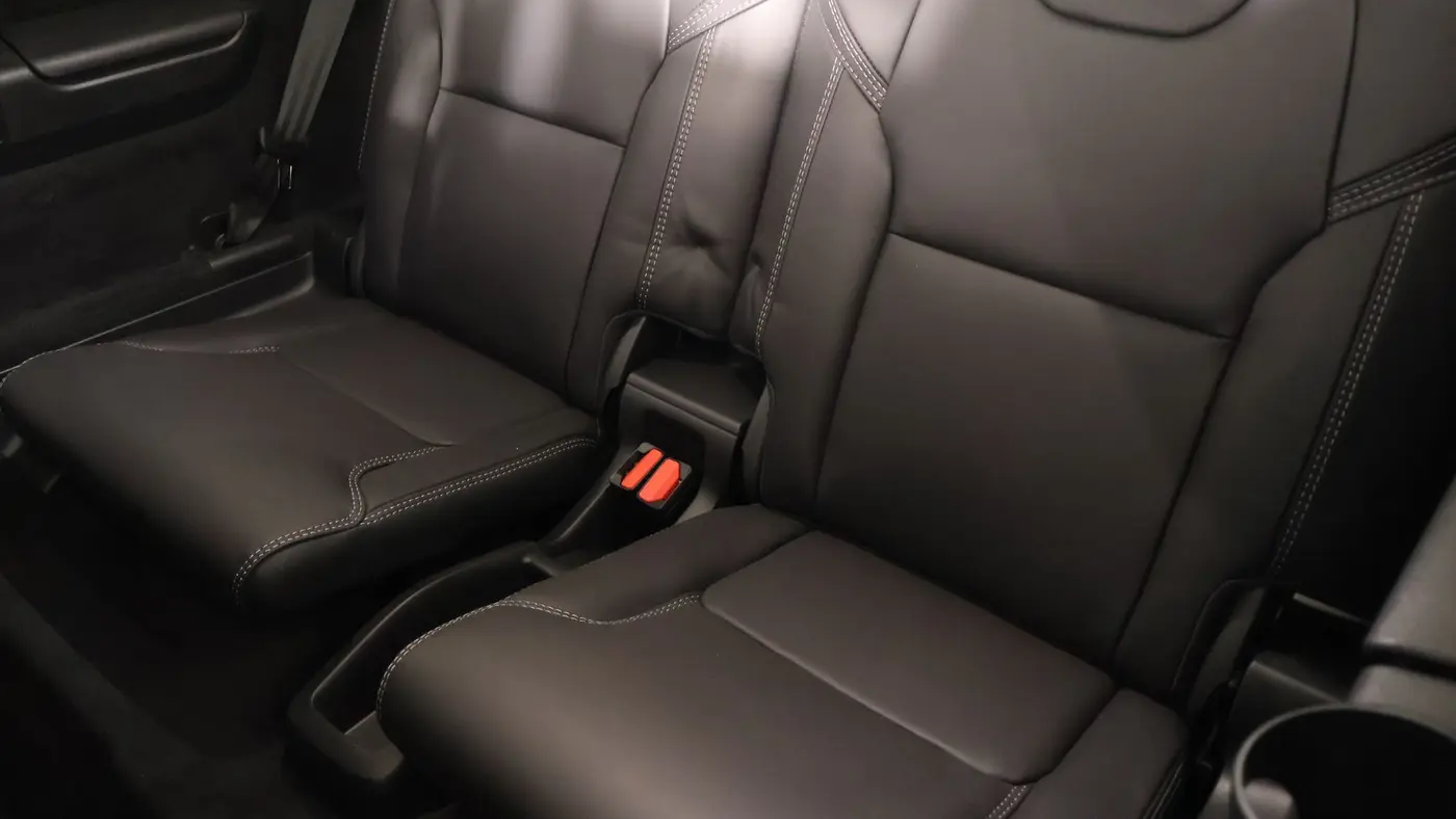 2025 Volvo XC90 B6 Ultra Bright Theme 7P