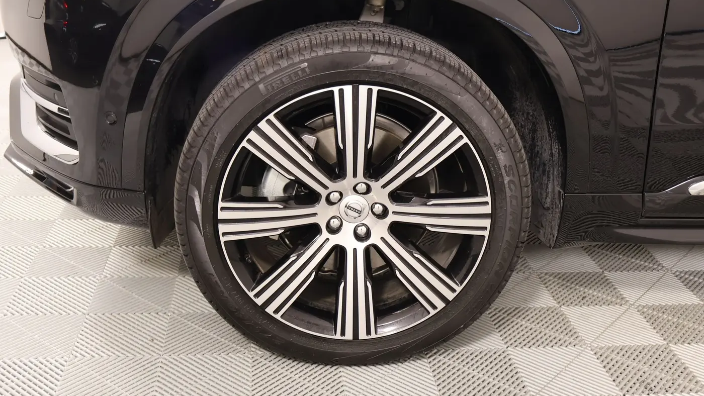 2025 Volvo XC90 B6 Ultra Bright Theme 7P