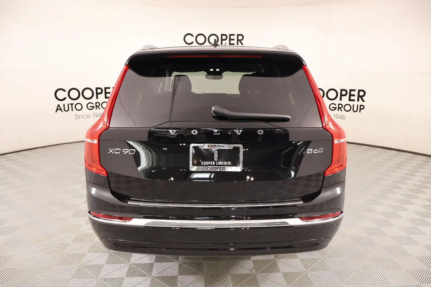 2025 Volvo XC90 - $53,499