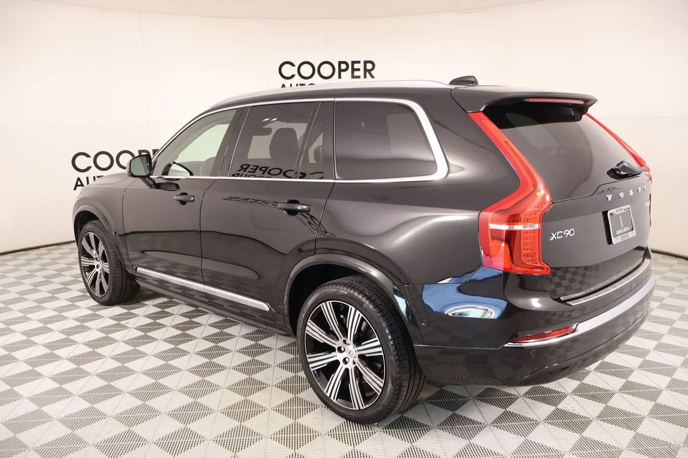 2025 Volvo XC90 - $53,499