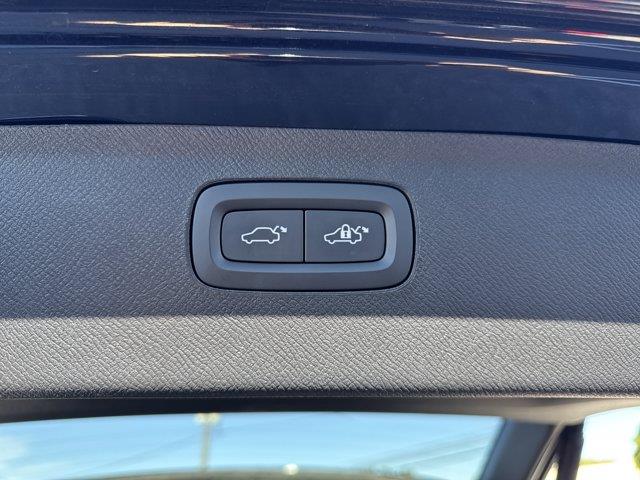 2026 Volvo XC90 - $54,799