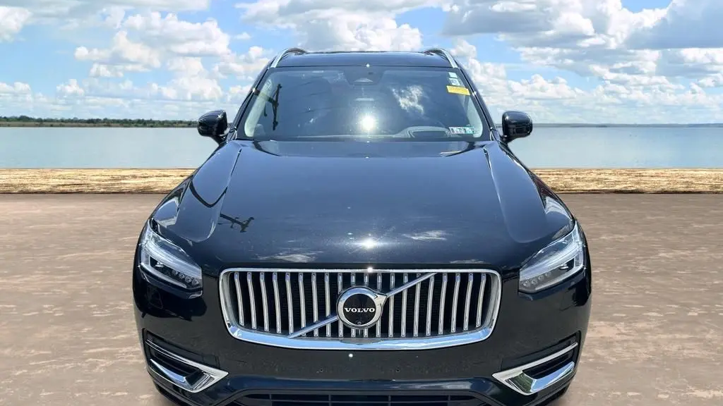 2024 Volvo XC90 B6 Ultimate Bright Theme 7P
