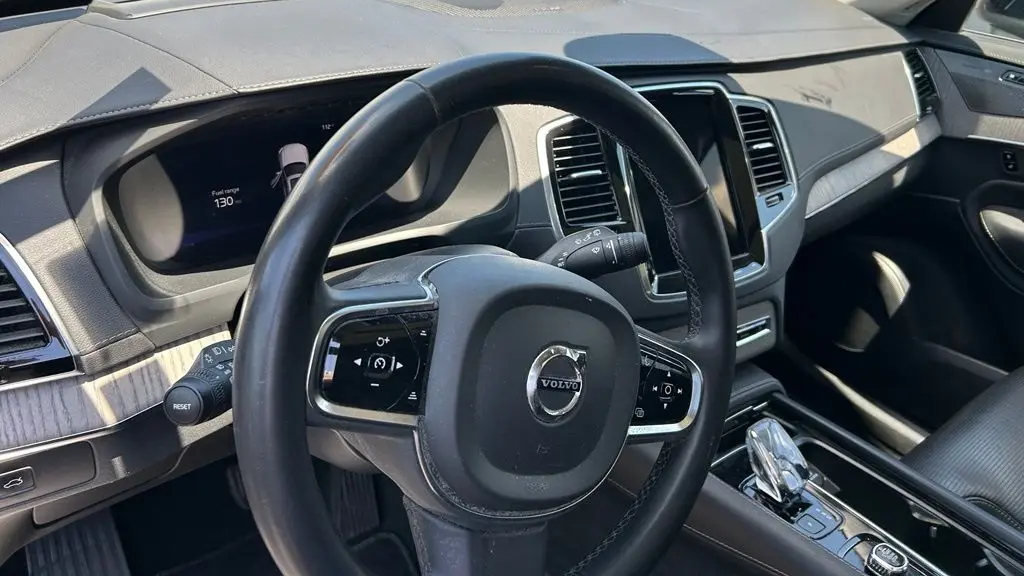 2024 Volvo XC90 B6 Ultimate Bright Theme 7P