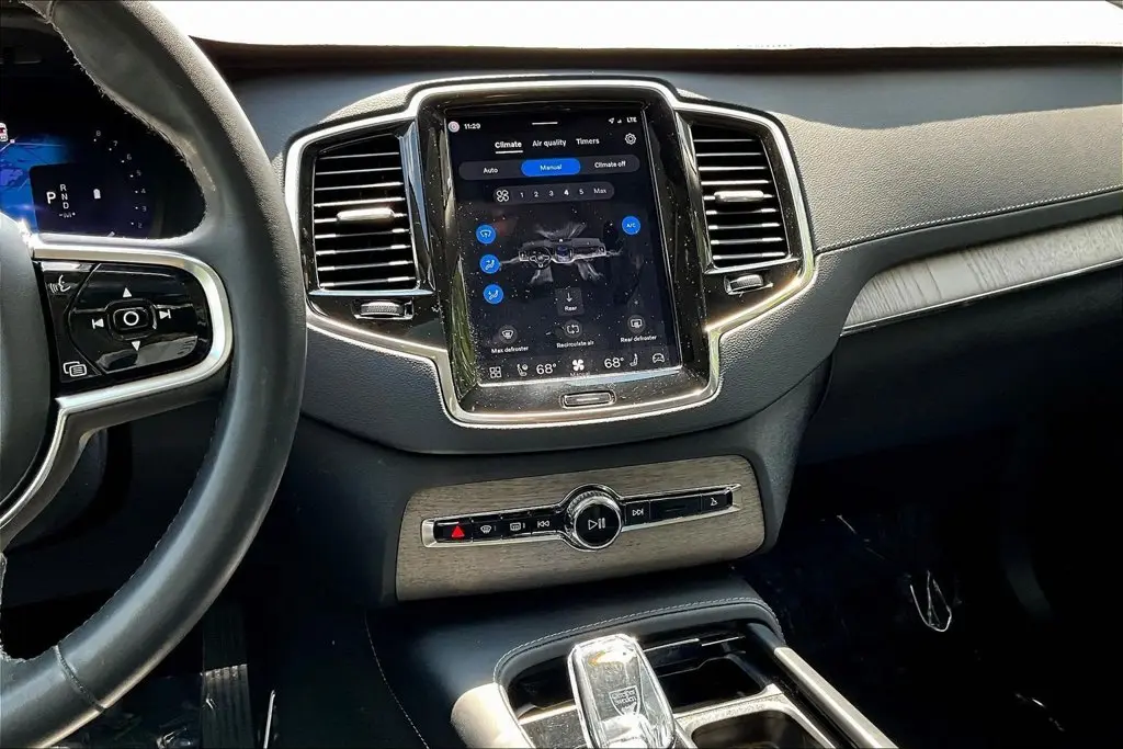 2024 Volvo XC90 - $36,995
