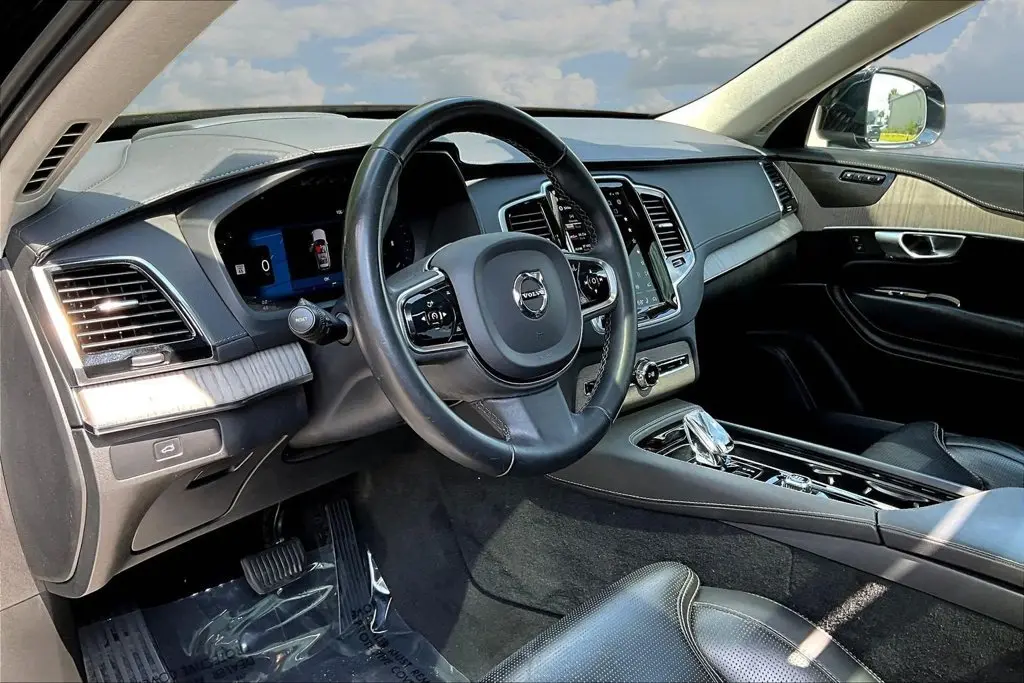 2024 Volvo XC90 - $36,995