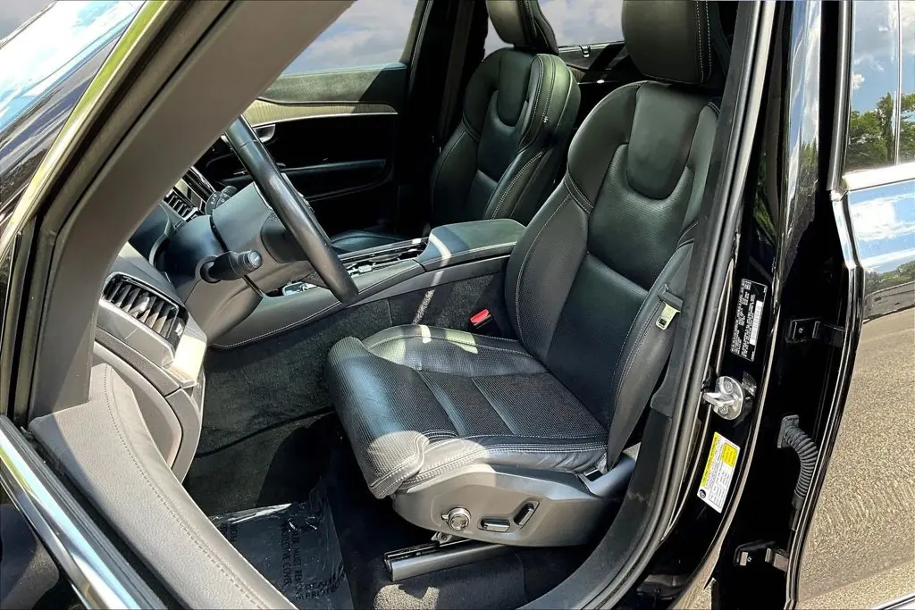 2024 Volvo XC90 - $36,995