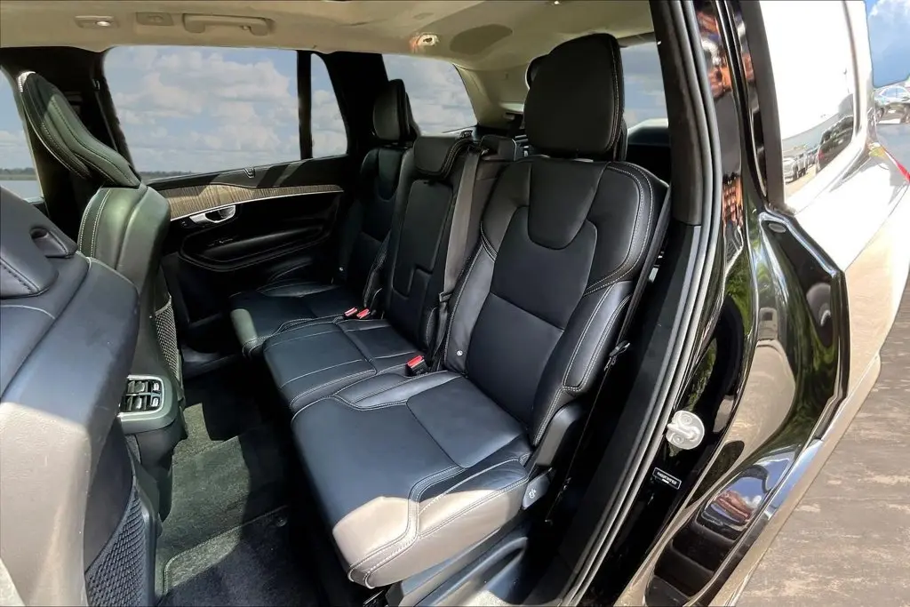 2024 Volvo XC90 - $36,995