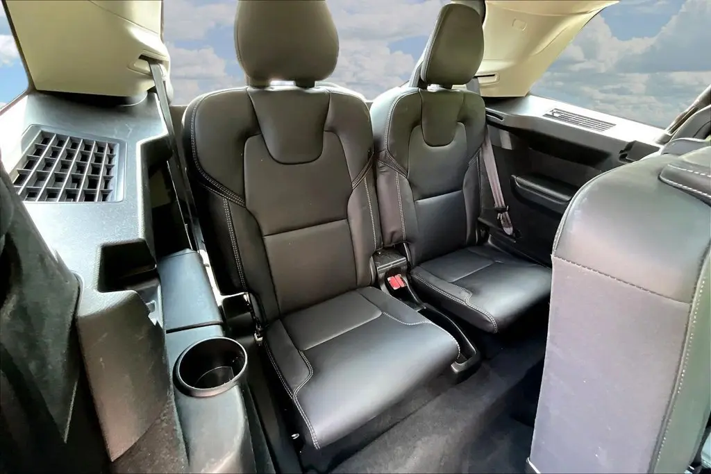 2024 Volvo XC90 - $36,995