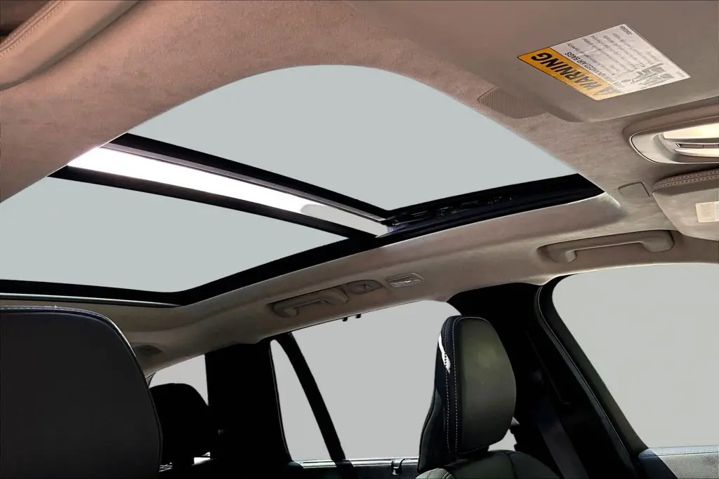 2024 Volvo XC90 - $36,995