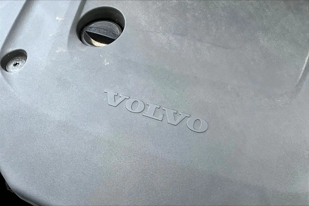 2024 Volvo XC90 - $36,995