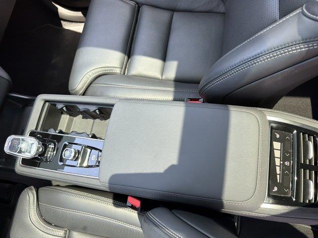 2026 Volvo XC90 - $59,899