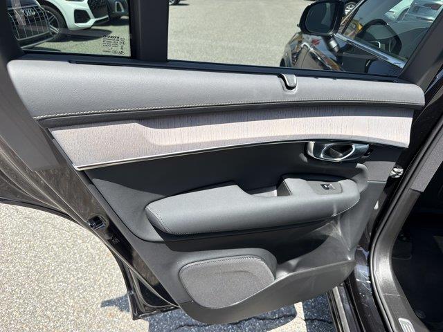 2026 Volvo XC90 - $59,899