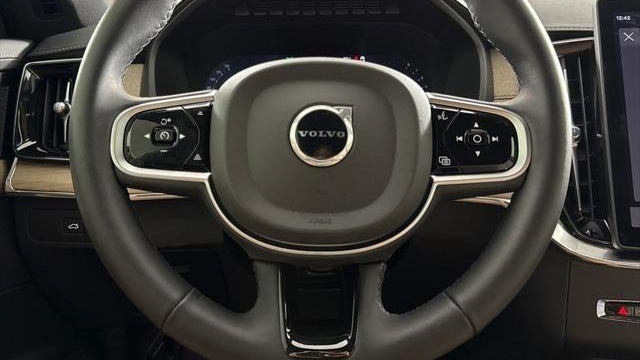 2026 Volvo XC90 B6 Ultra 7P