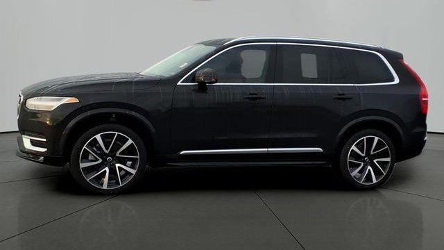 2024 Volvo XC90 B6 Ultimate Bright Theme 7P